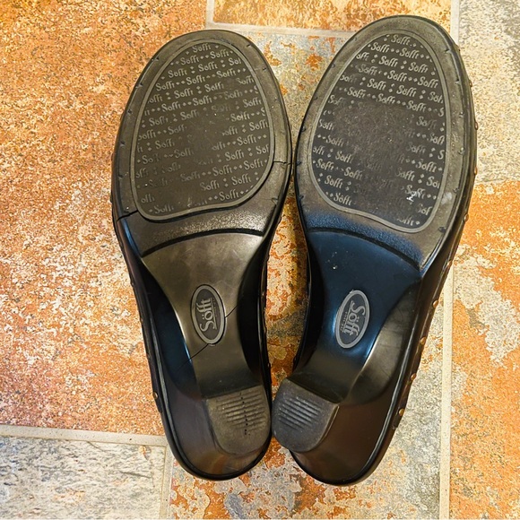 💂Wonderful Suede & Embossed Leather Sofft Heeled Clogs! - Picture 12 of 12